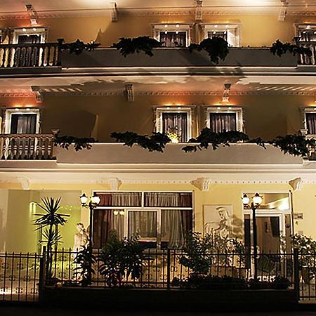 Villa Niki Olympiakí Aktí Dış mekan fotoğraf
